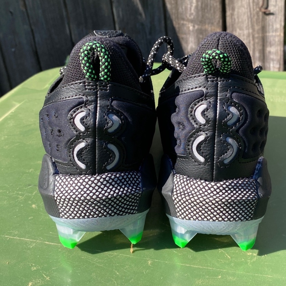 New Under Armour Harper 8 Low ST Baseball Cleats Black Green 3026588-001 - Picture 4 of 9